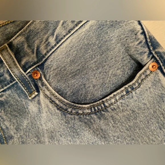 Levi Strauss &Co Women’s Low Pro/ Straight Leg Classic Light Wash 29x30,(NWOT’s) - Picture 11 of 15